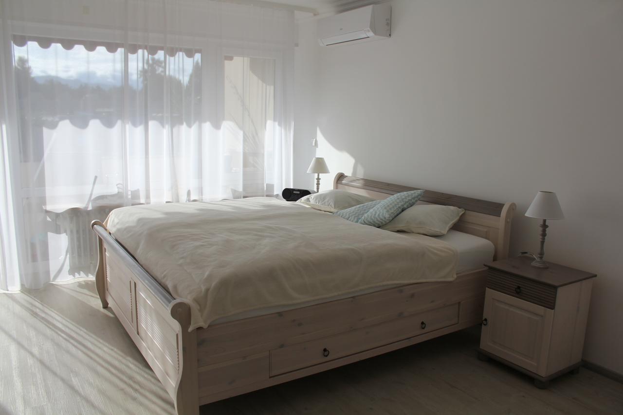 Mariaprimavera Apartment Am Kurpark Mit Schwarzwaldblick * * * * Бад-Кроцінген Екстер'єр фото
